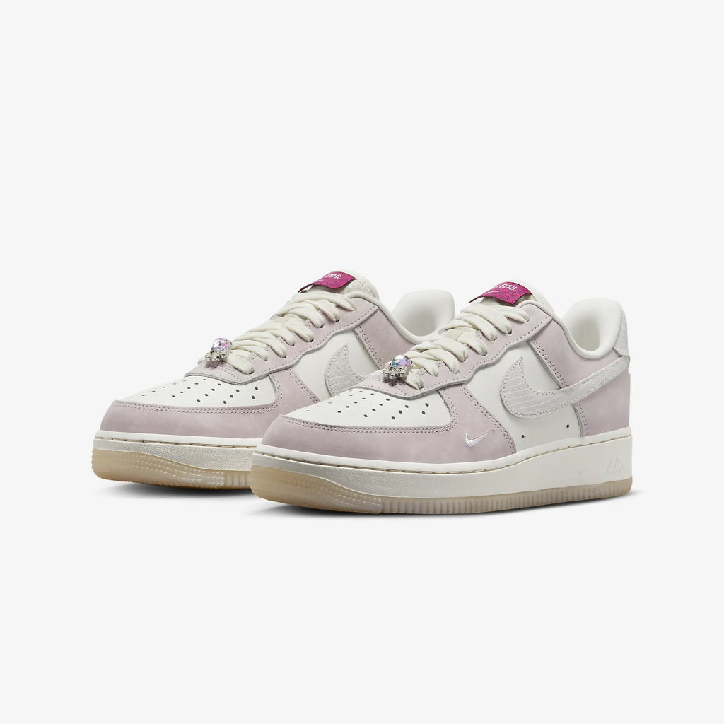 Nike Air Force 1 '07 LX – Sail / Platinum Violet