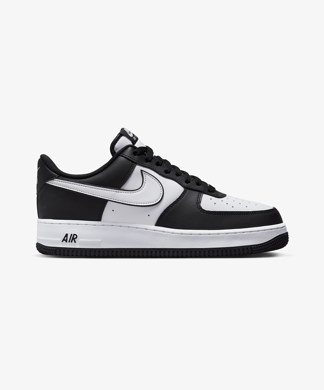 Nike Air Force 1 '07 – Black / White