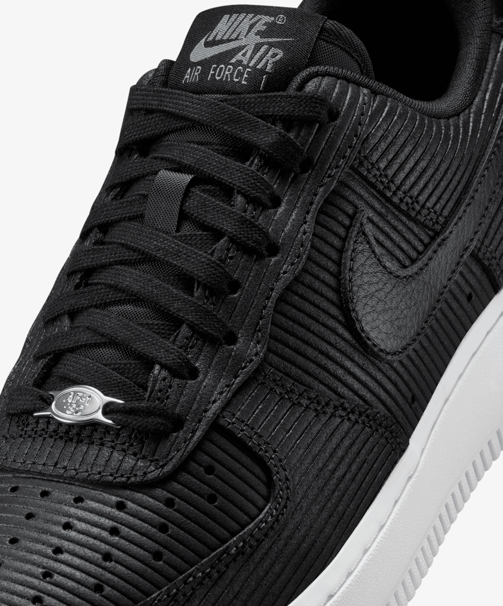 Nike Air Force 1 '07 – Black / Smoke Grey / Metallic Silver