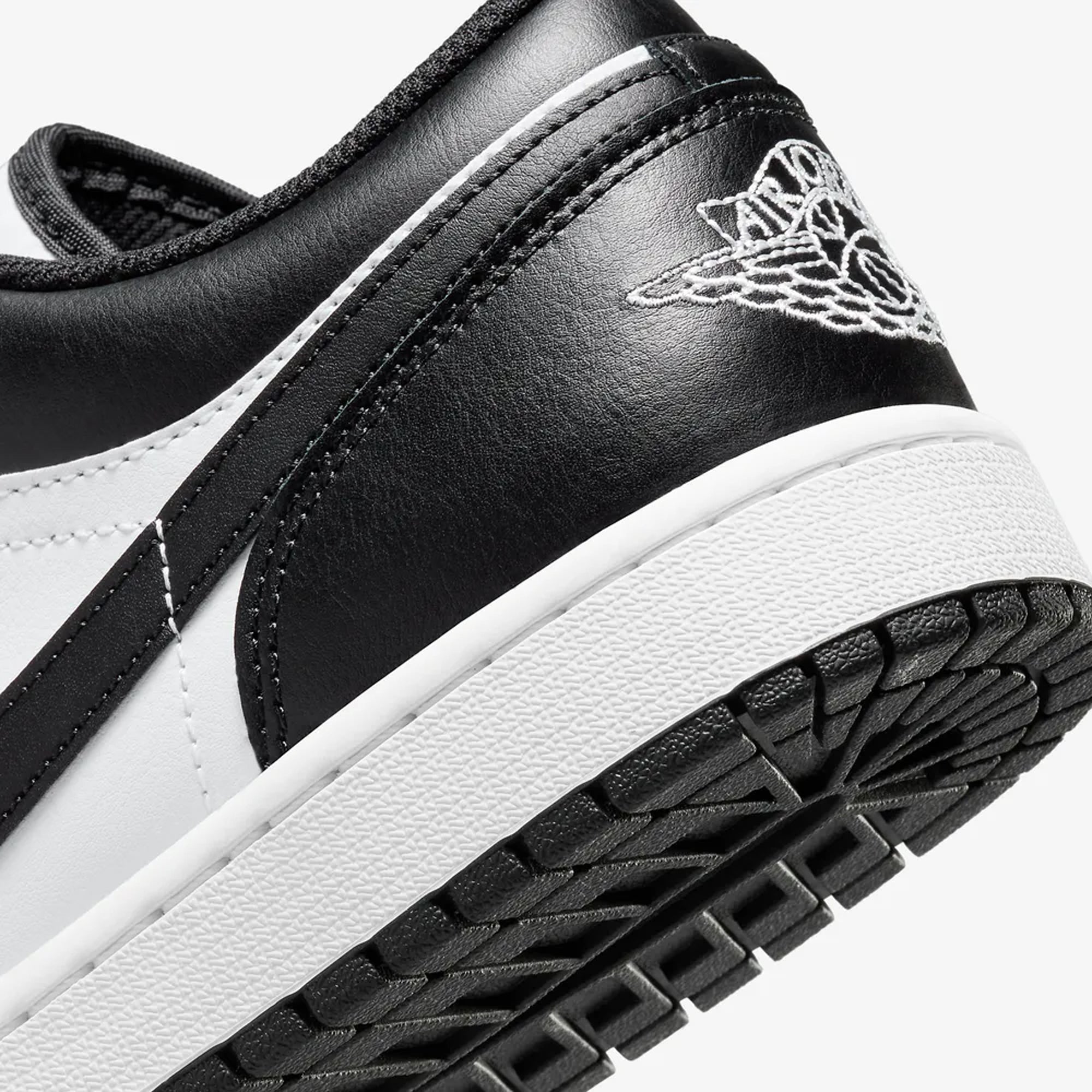 Nike Air Jordan 1 Low – White / Black / White