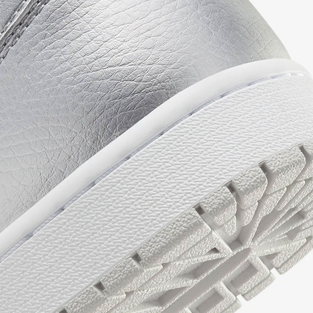 Nike Air Jordan 1 Low OG – Silver