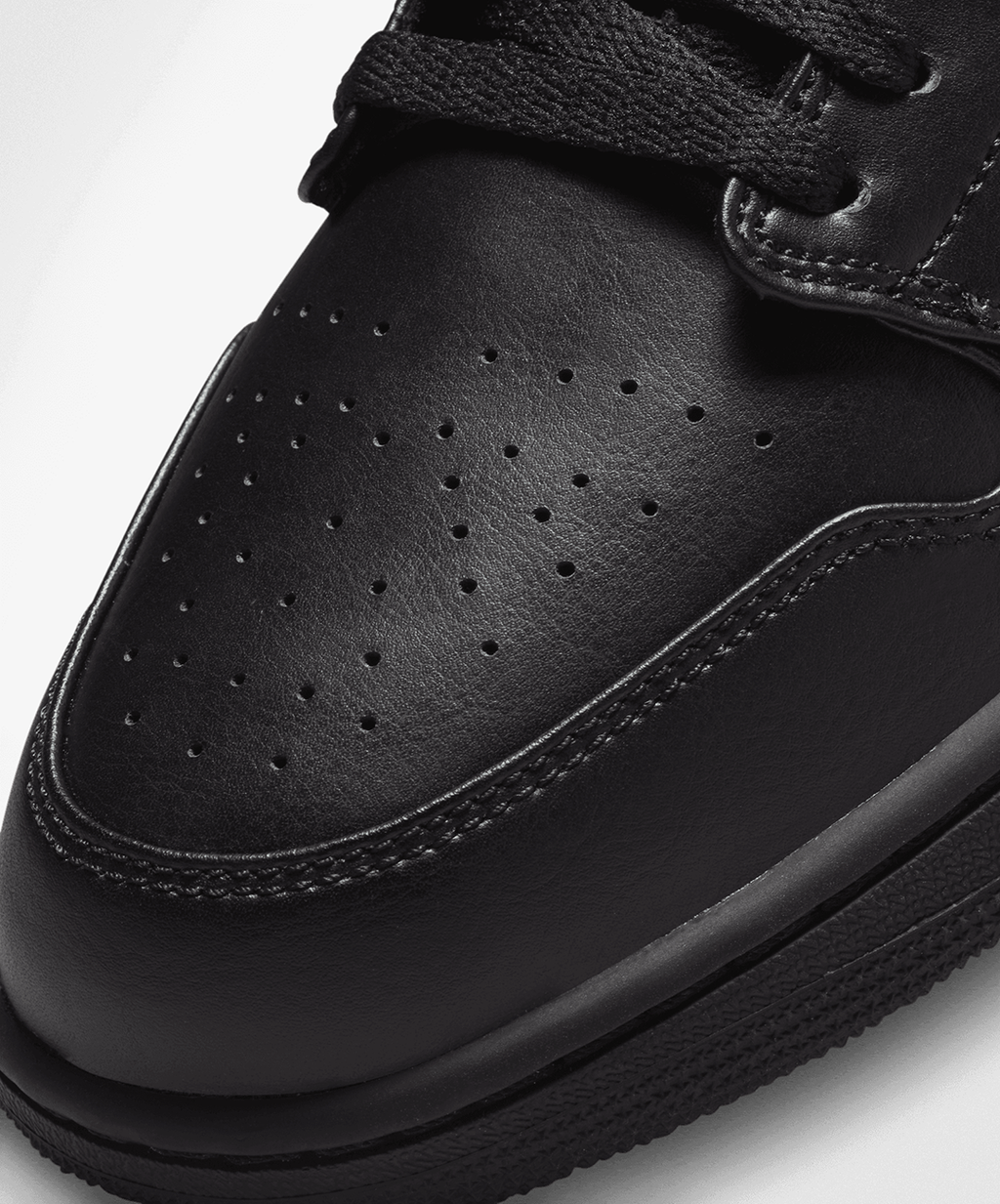Nike Air Jordan 1 Low – Black