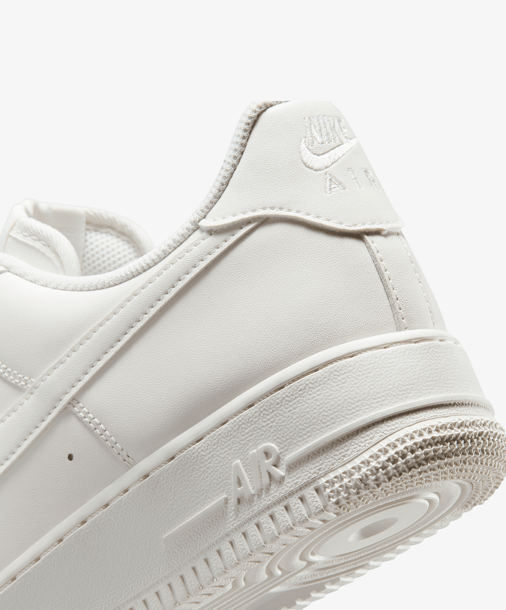 Nike Air Force 1 '07 – Sail