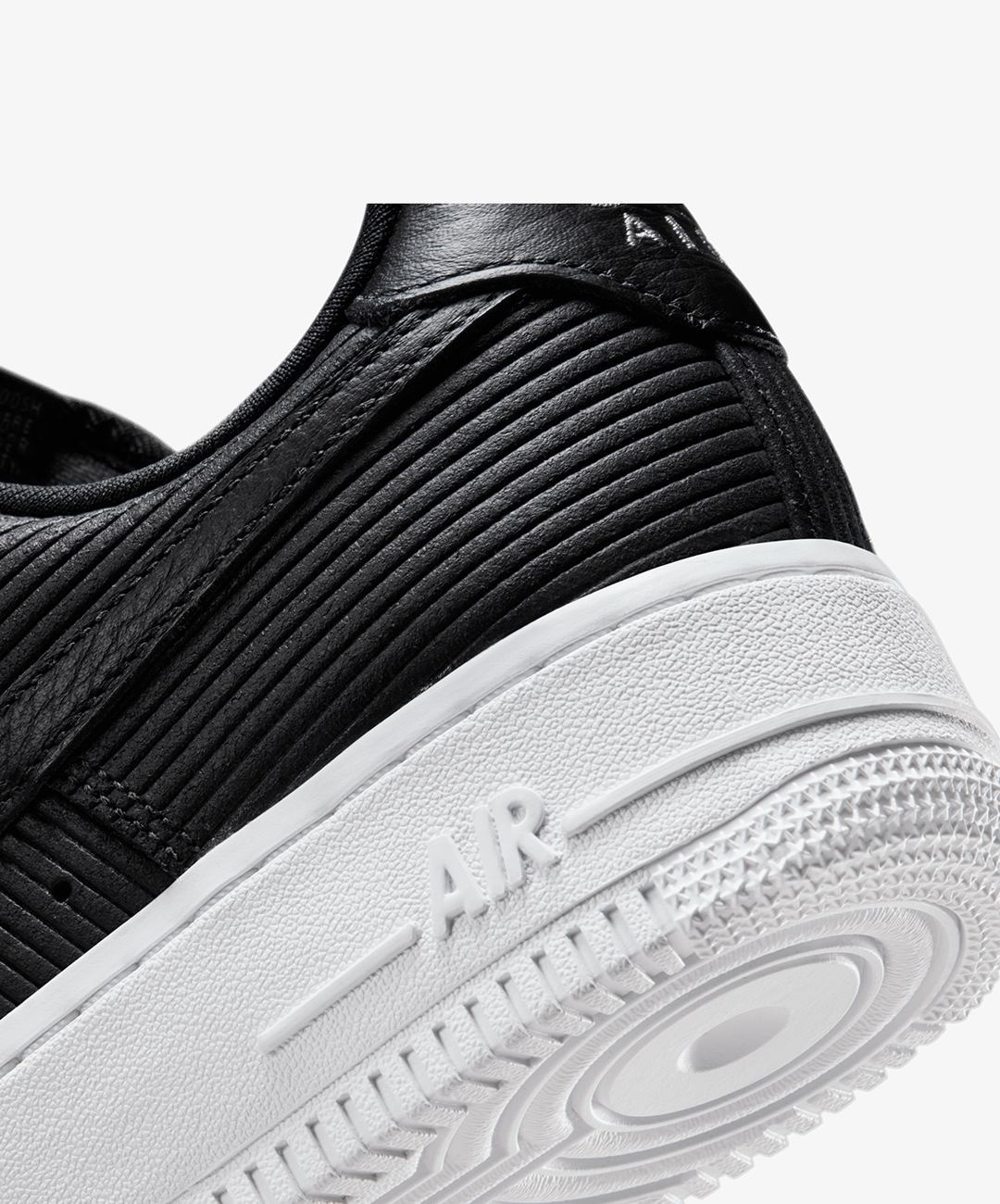 Nike Air Force 1 '07 – Black / Smoke Grey / Metallic Silver