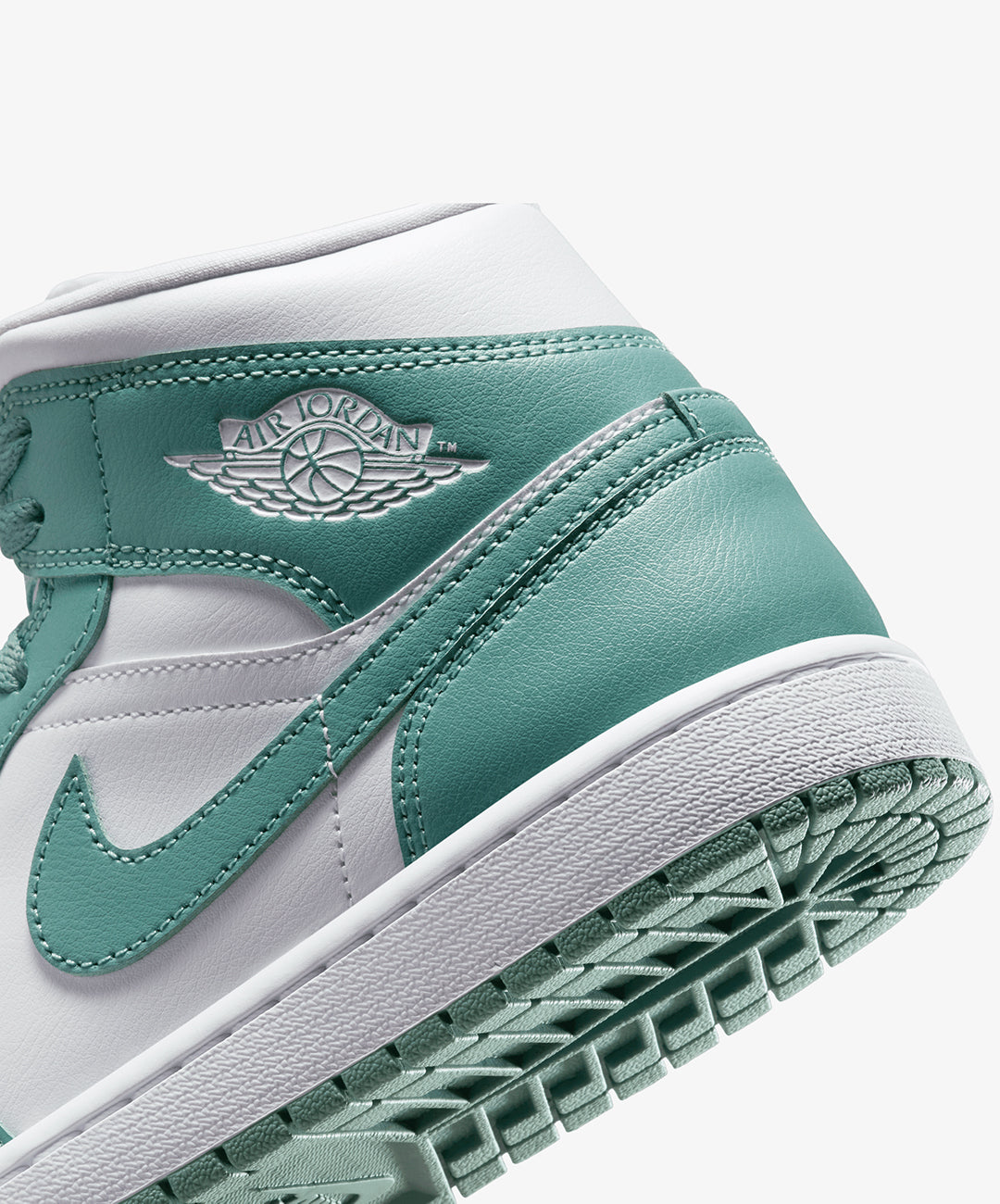 Nike Air Jordan 1 Mid – White / Cannon