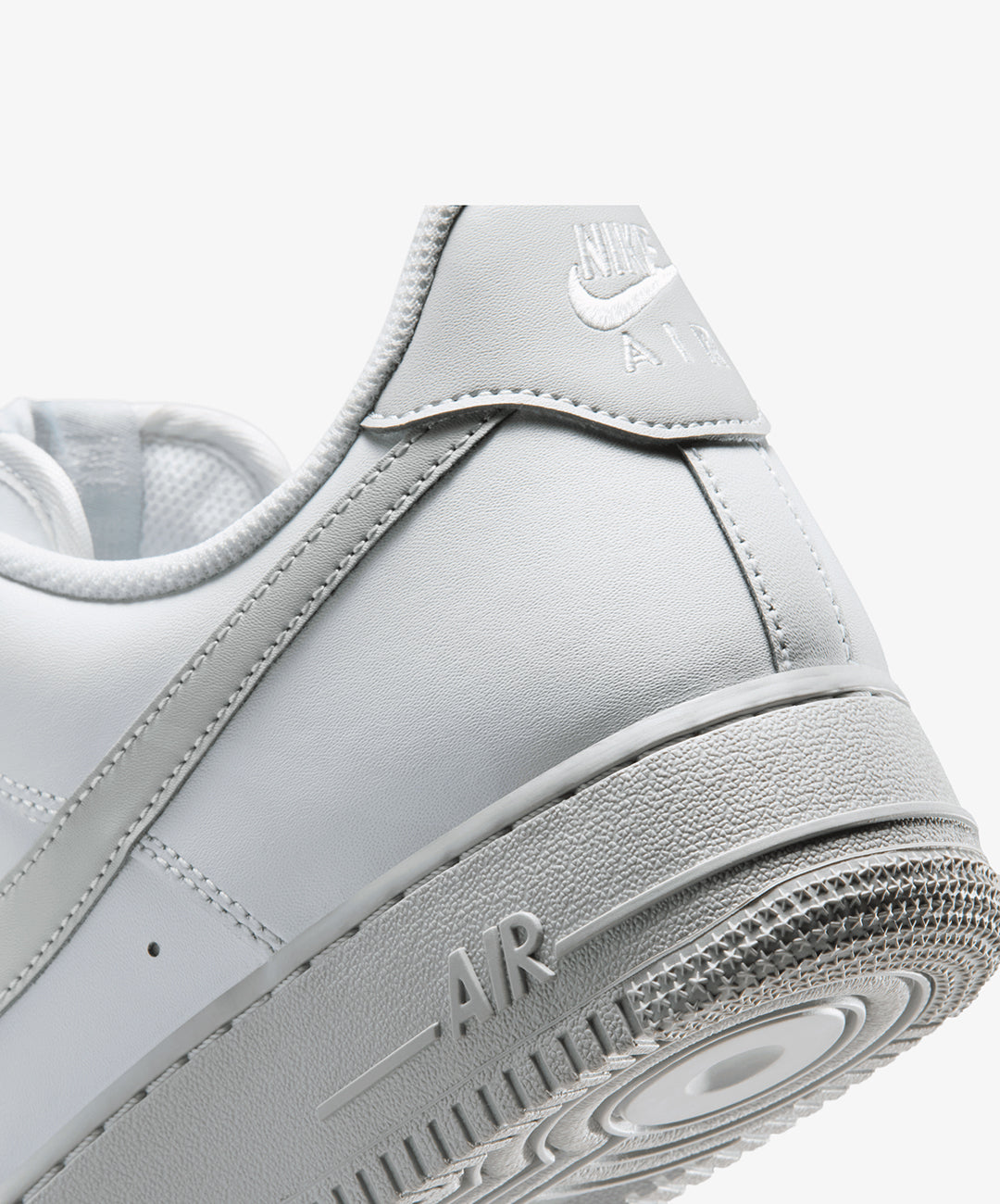 Nike Air Force 1 '07 – Summit White / Strata Grey