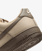 Nike Air Force 1 '07 – Rattan / Olive Grey