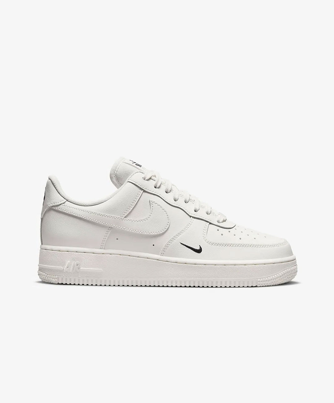 Nike Air Force 1 '07 Essential – Sail / Black