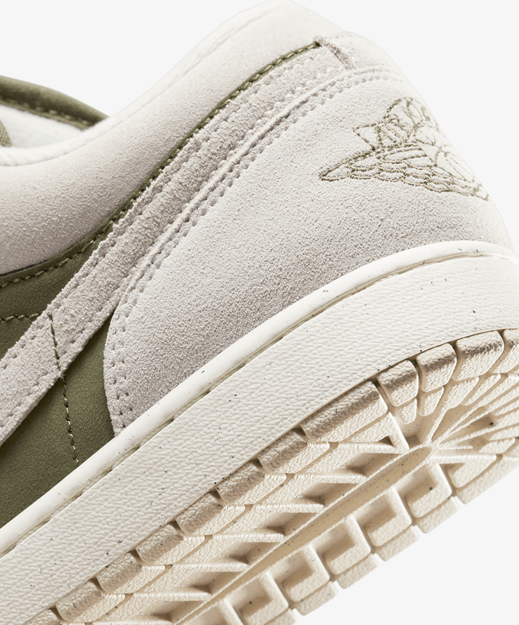 Nike Air Jordan 1 Low SE – Medium Olive / Lt Orewood Brn / Sail