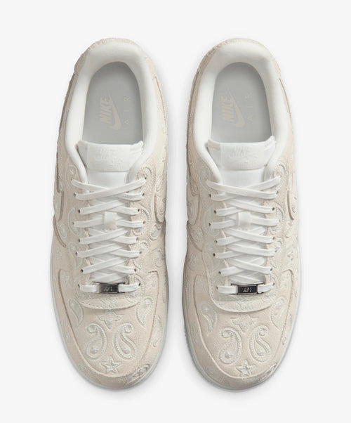 Nike Air Force 1 '07 LV8 – Summit White